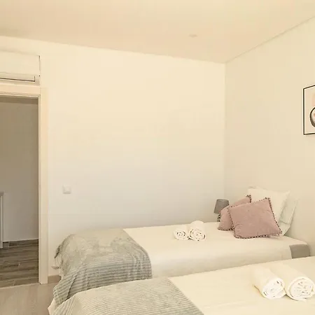 O Pinhal Do Avo - By Bedzy אלמנסיל